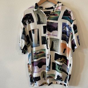 No Boundaries Button-up T-Shirt, Large